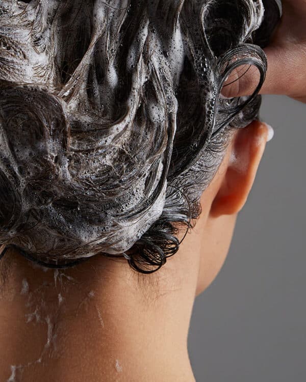 REF Illuminate Colour Shampoo 285ml - Image 3