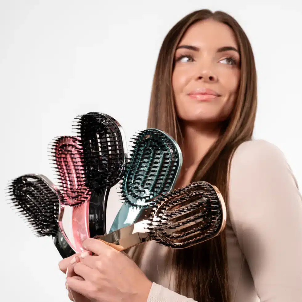 Moyoko Hailo Detangling Brush (Gun Chrome) - Image 9