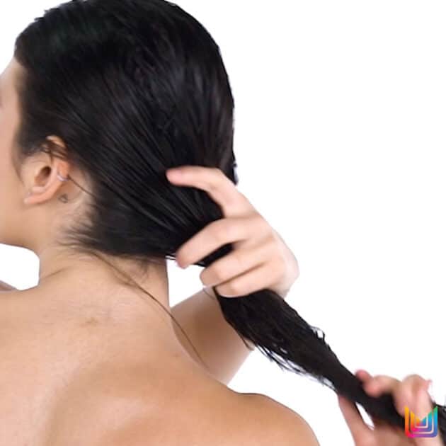 Matrix Miracle Creator Multi-Tasking Hair Mask - Nourishes, Strengthens & Revitalises Damaged Hair - 500ml - Image 3
