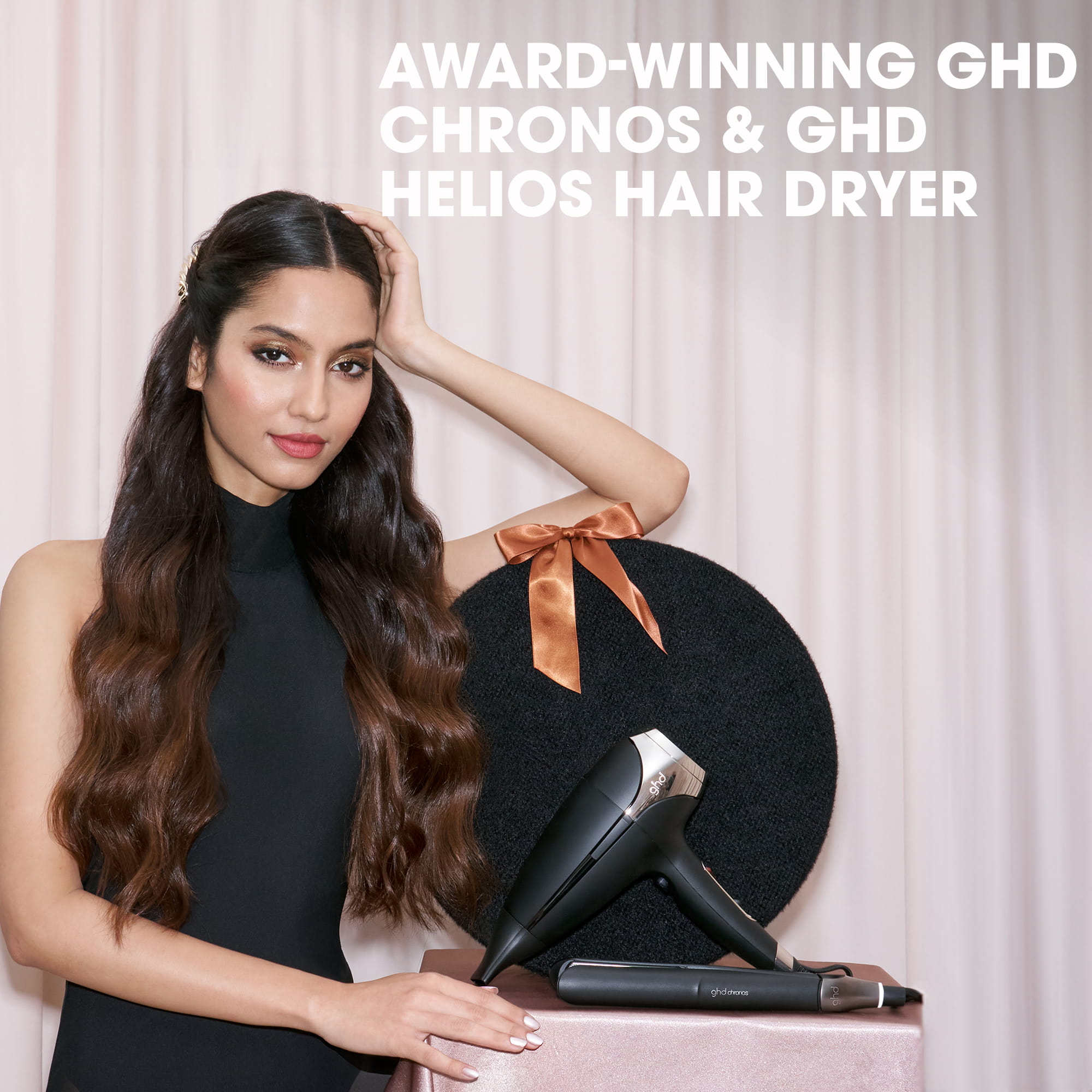 ghd Deluxe Chronos Hair Straightener and Helios Hair Dryer Festive Gift Set in Black - Image 3
