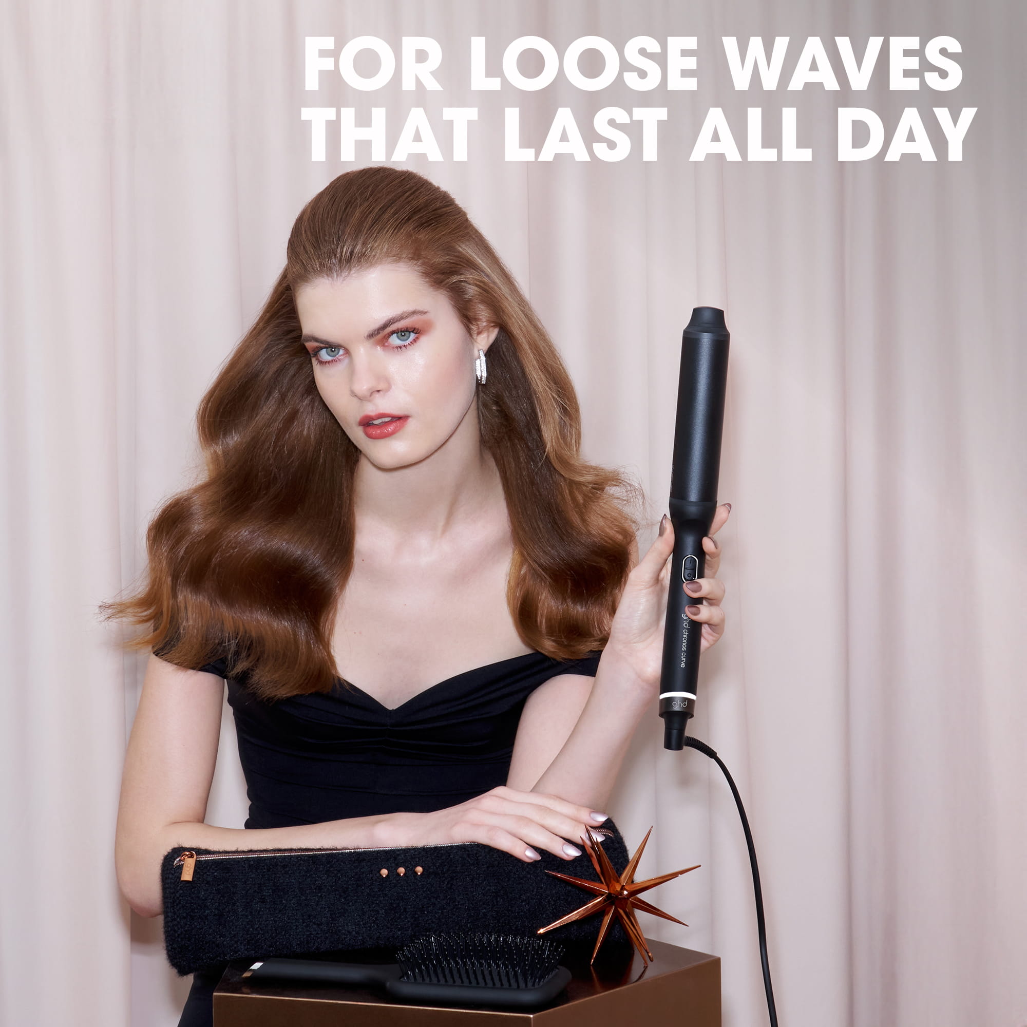 ghd Chronos Curve Max Wand Festive Gift Set (38mm Barrel) - Image 4