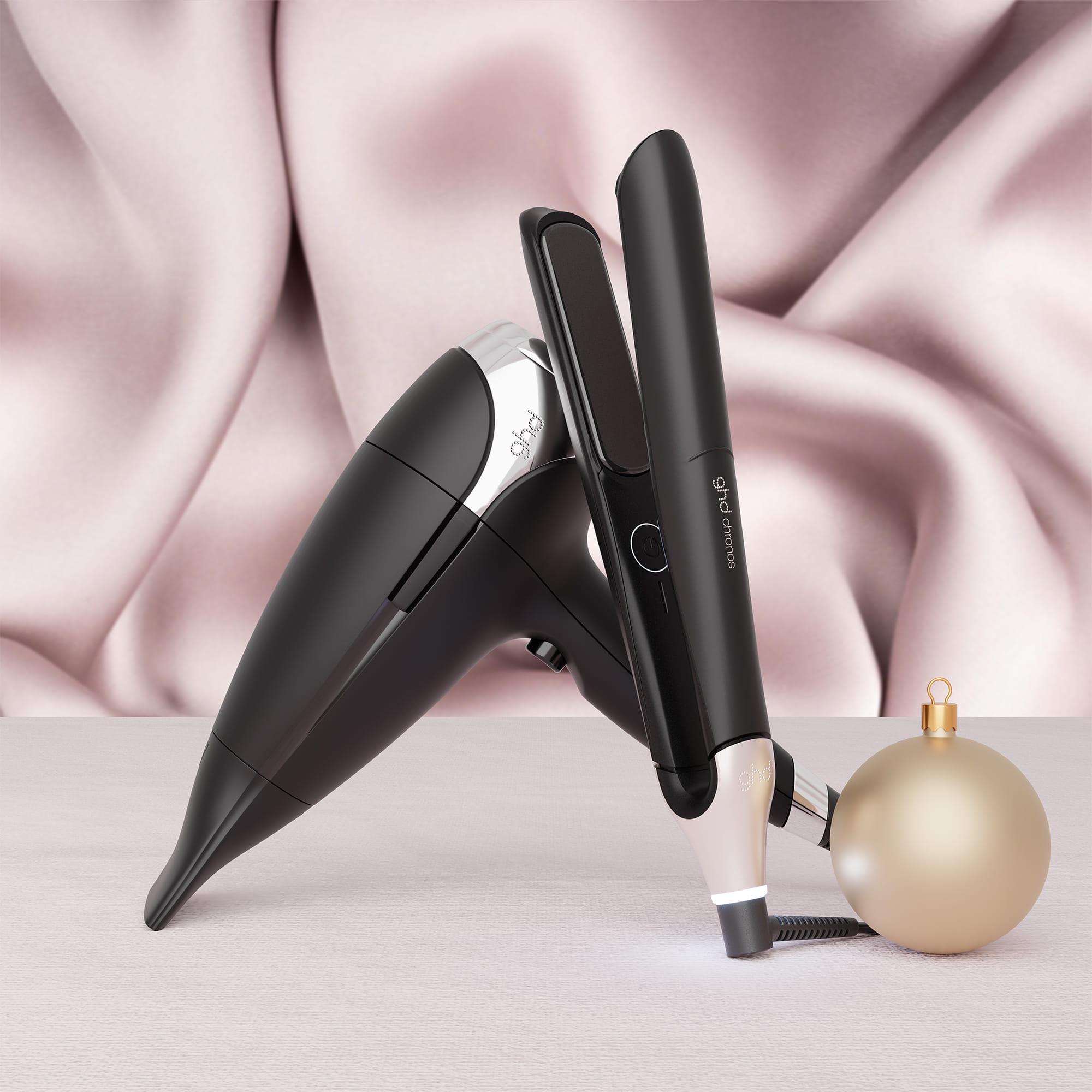 ghd Deluxe Chronos Hair Straightener and Helios Hair Dryer Festive Gift Set in Black - Image 9